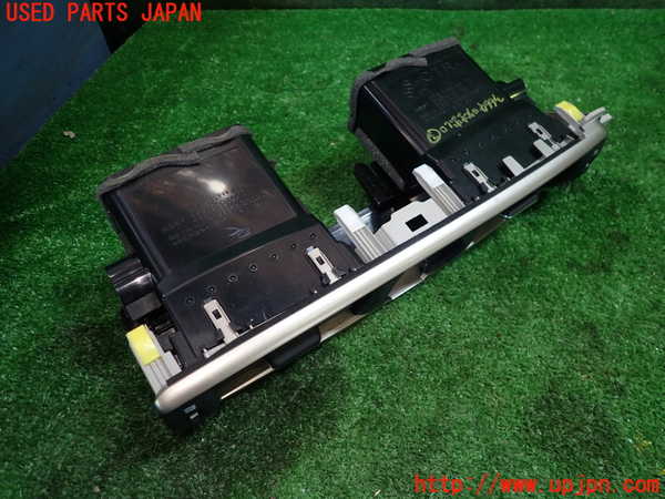 1UPJ-9236647528]レクサス・RC F(USC10)エアコン吹き出し口3 中古_2
