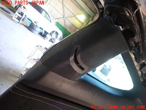 1UPJ-9236647675]レクサス・RC F(USC10)右リアピラートリム 中古_3
