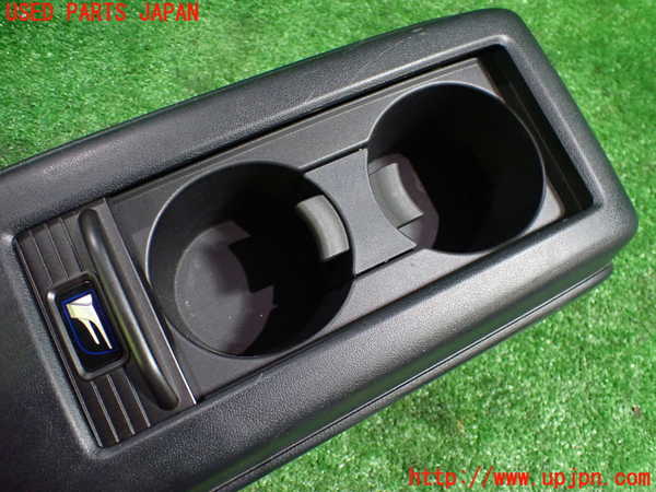 1UPJ-9236647810]レクサス・RC F(USC10)ドリンクホルダー 中古_4