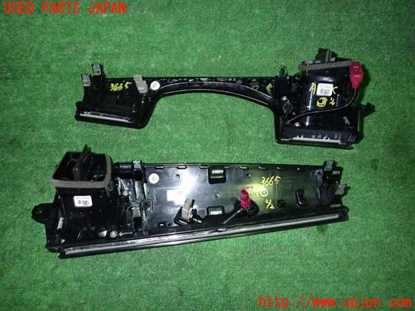 1UPJ-9236657528]BMW ミニ(MINI)クーパーS(XR20MW)(F56)エアコン吹き出し口3 (真中) 中古_5
