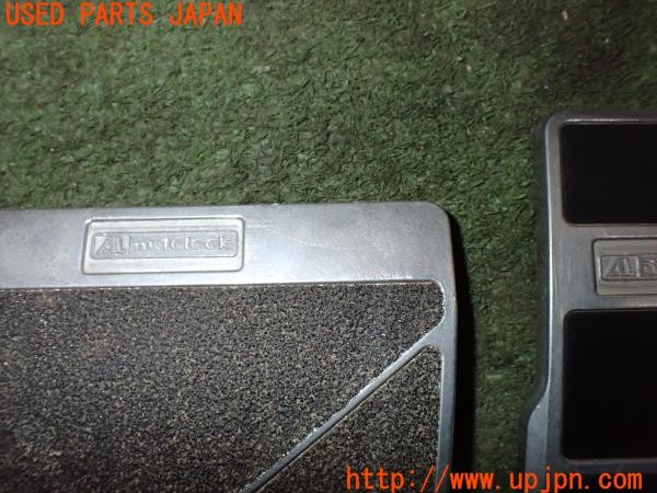 3UPJ=9236660630]ハイエースワゴン(KZH100G)autolook オートルック ペダルカバー ブレーキ アクセル 中古_3