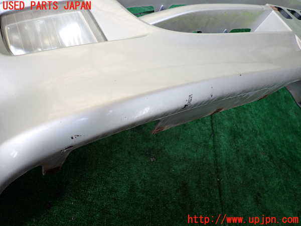 1UPJ-9236661010]ハイエースワゴン100系(KZH100G)フロントバンパー 中古_3