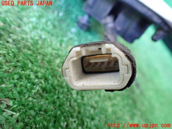 1UPJ-9236661210]ハイエースワゴン100系(KZH100G)右ドアミラー 中古_4