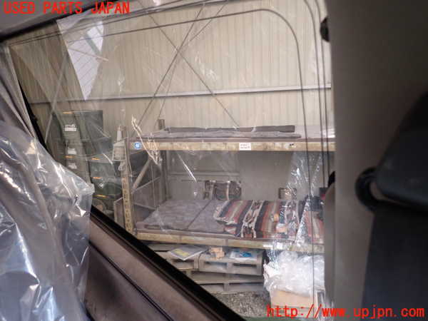 1UPJ-9236661382]ハイエースワゴン100系(KZH100G)左クォーターガラス 中古 ASAHI M2A45_2