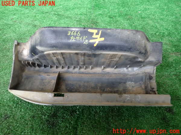 1UPJ-9236661392]ハイエースワゴン100系(KZH100G)左サイドステップ 中古_2