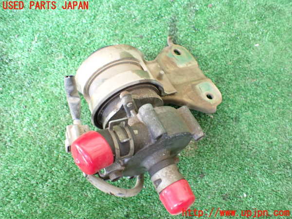 1UPJ-9236662110]ハイエースワゴン100系(KZH100G)ウォーターポンプ 中古_2
