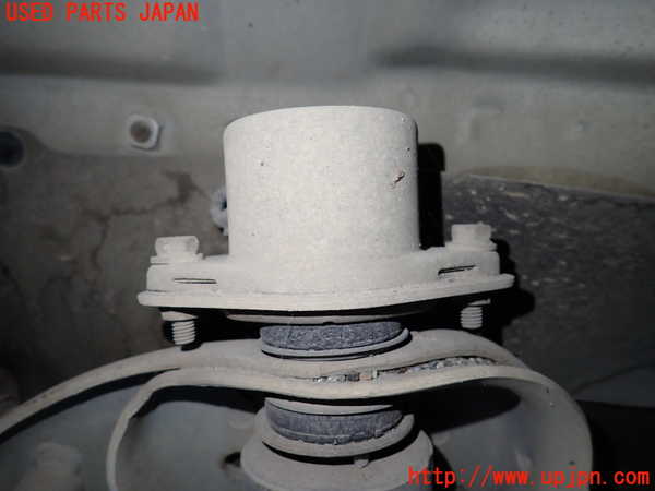 1UPJ-9236665065]ハイエースワゴン100系(KZH100G)左フロントショックアブソーバー 中古_2