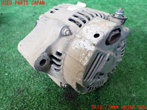 1UPJ-9236666015]ハイエースワゴン100系(KZH100G)オルタネーター(ダイナモ) 中古_2