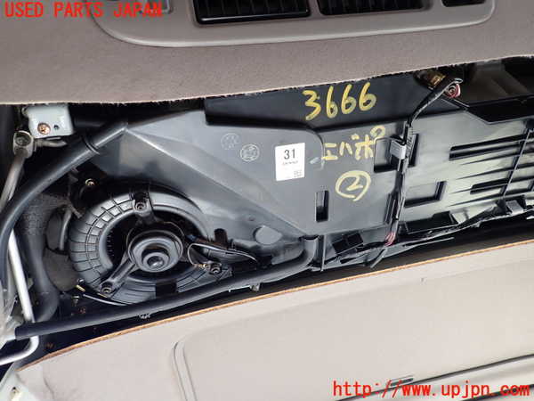 1UPJ-9236666082]ハイエースワゴン100系(KZH100G)エバポレーター2(リヤ) 中古_3