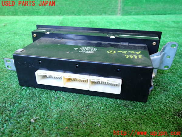 1UPJ-9236666066]ハイエースワゴン100系(KZH100G)エアコンスイッチ1 中古_2