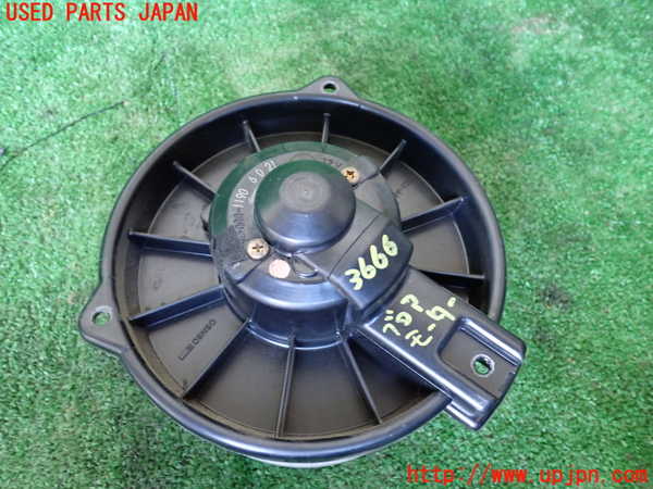 1UPJ-9236666095]ハイエースワゴン100系(KZH100G)ブロアファン(ブロアーファン) 中古_2