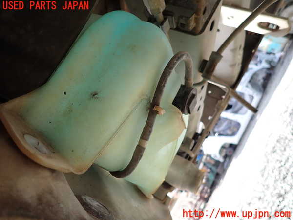 1UPJ-9236666791]ハイエースワゴン100系(KZH100G)ウォッシャータンク1 中古_2