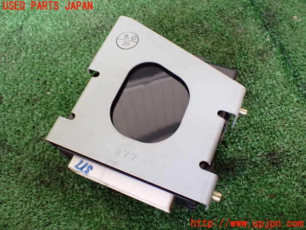 1UPJ-9236666125]ハイエースワゴン100系(KZH100G)ABSコンピューター 中古_2