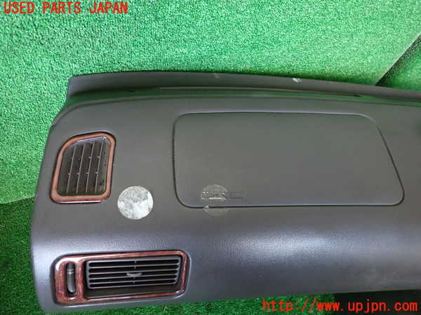 1UPJ-9236667505]ハイエースワゴン100系(KZH100G)ダッシュボード 中古_3