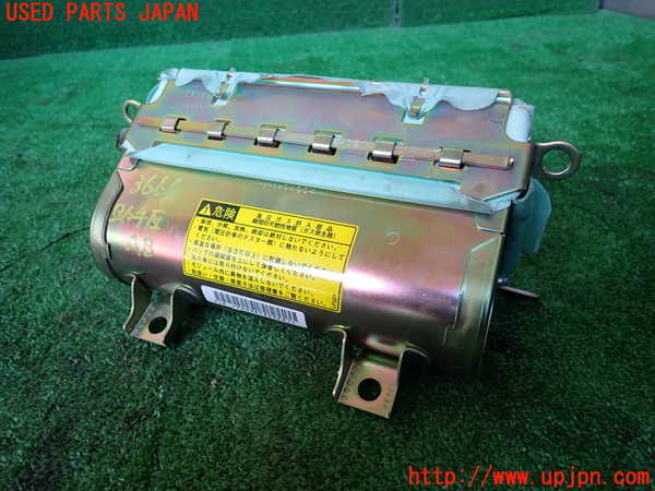 1UPJ-9236667870]ハイエースワゴン100系(KZH100G)助手席側エアバッグカバー 中古_2