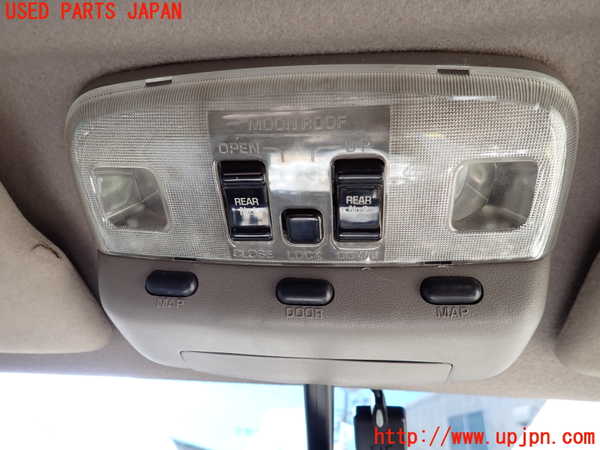 1UPJ-9236667615]ハイエースワゴン100系(KZH100G)ルームミラー 中古_2