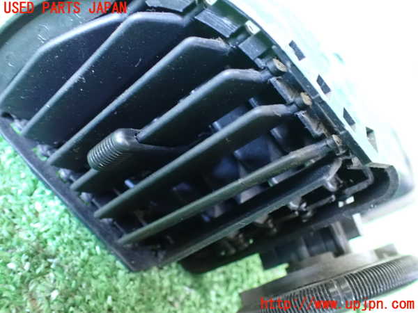 1UPJ-9236667526]ハイエースワゴン100系(KZH100G)エアコン吹き出し口1(右) 中古_3