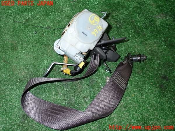 1UPJ-9236667075]ハイエースワゴン100系(KZH100G)助手席シートベルト 中古_2