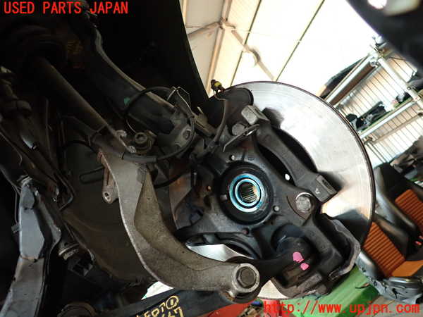2UPJ-9236674295]アルファロメオ・147 GTA(937AXL)左フロントナックルハブ 中古_2