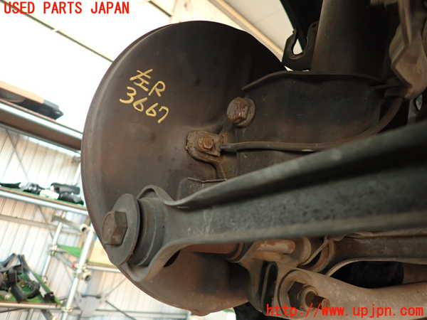 2UPJ-9236674305]アルファロメオ・147 GTA(937AXL)左リアナックルハブ 中古_2