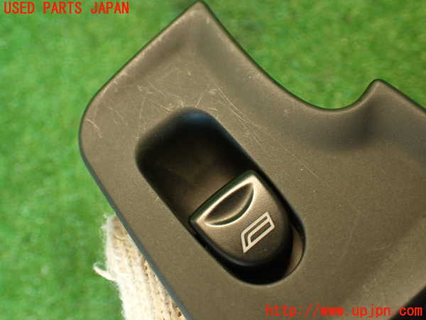 2UPJ-9236676245]アルファロメオ・147 GTA(937AXL)左パワーウィンドウスイッチ 中古_3