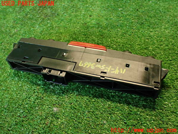 2UPJ-9236676290]アルファロメオ・147 GTA(937AXL)ハザードスイッチ 中古_4