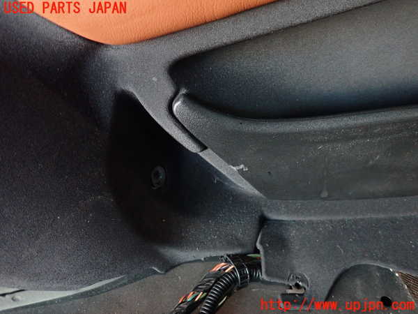 2UPJ-9236677680]アルファロメオ・147 GTA(937AXL)左リアピラートリム 中古_4