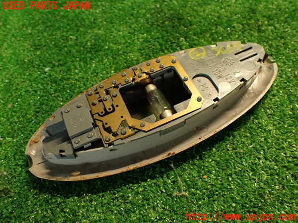 2UPJ-9236676412]アルファロメオ・147 GTA(937AXL)ルームランプ2 (真中 2列目) 中古_2