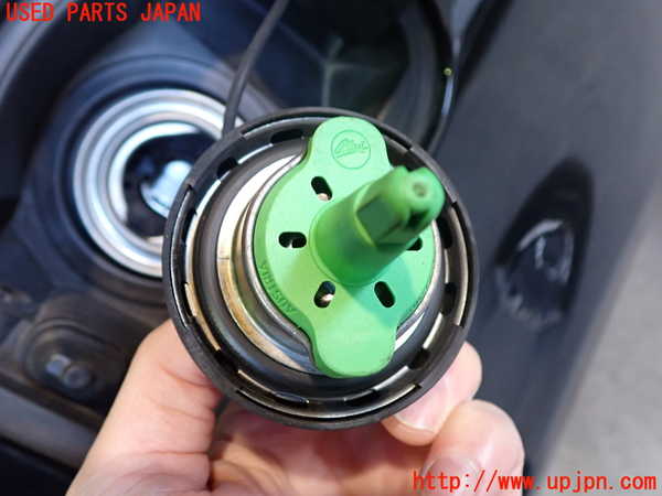 2UPJ-9236681690]BMW 525i(NU25)(E60)フューエルリッド 中古_3