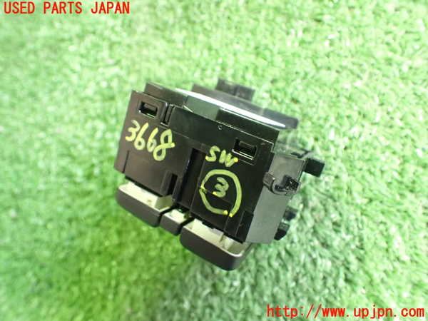 2UPJ-9236686308]BMW 525i(NU25)(E60)スイッチ3 (DEC シートヒーター) 中古_2