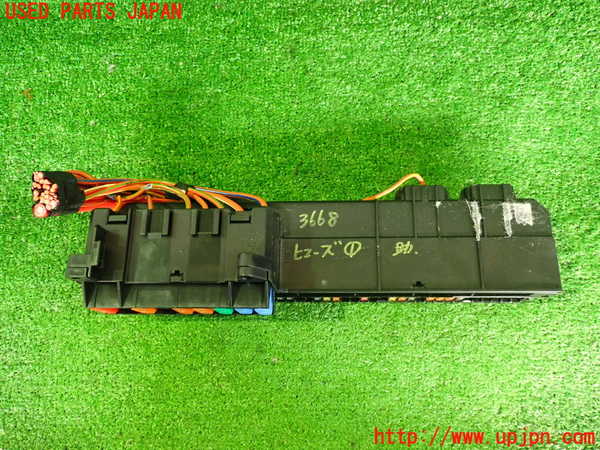 2UPJ-9236686741]BMW 525i(NU25)(E60)ヒューズボックス1 中古_2