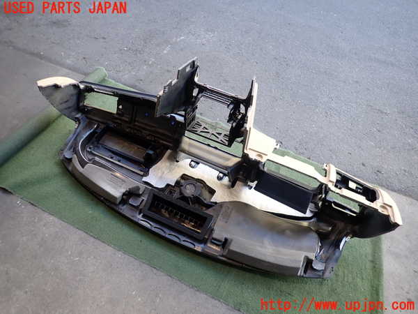 2UPJ-9236687505]BMW 525i(NU25)(E60)ダッシュボード 中古_4