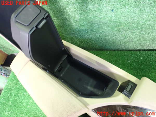 2UPJ-9236687540]BMW 525i(NU25)(E60)センターコンソール 中古_3