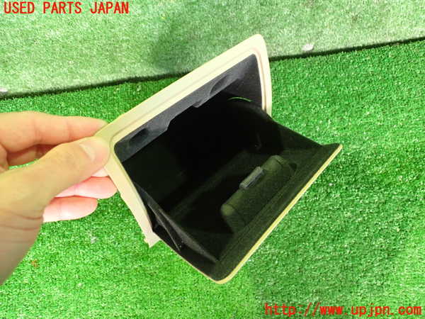 2UPJ-9236687841]BMW 525i(NU25)(E60)小物入れ1 中古_2
