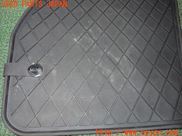 3UPJ=9236690629]BMW ミニ(MINI)ジョンクーパーワークス クラブマン(JCW F54)前期 純正 オールウェザーマット フロアマット 前席のみ 中古_3