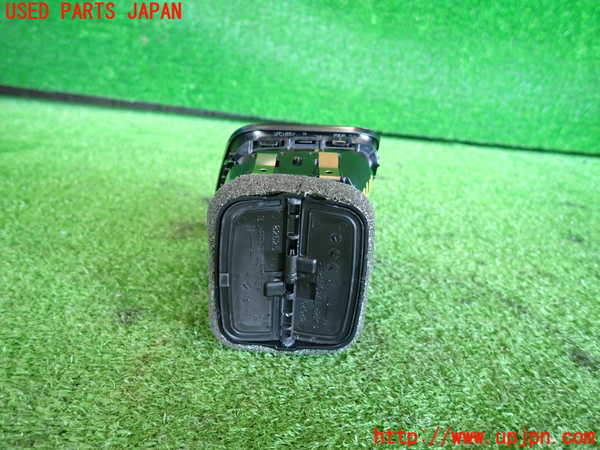 2UPJ-9236697526]BMW ミニ(MINI)ジョンクーパーワークス(JCW) クラブマン(LVJCW)(F54)エアコン吹き出し口1 (右) 中古_3