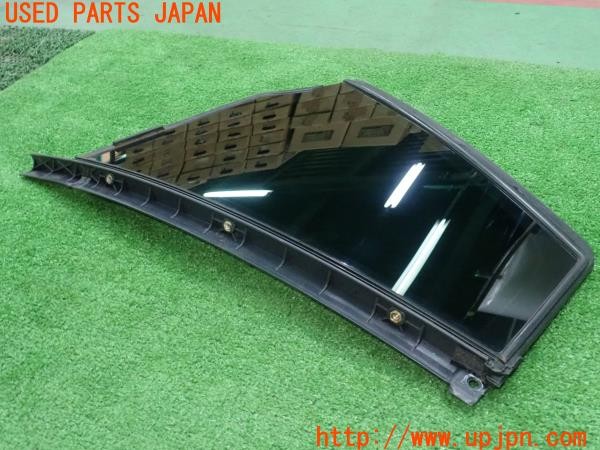 3UPJ=9236700012]BMW 523d ツーリング(MX20 F11)前期 純正 右リアガラス 中古_3