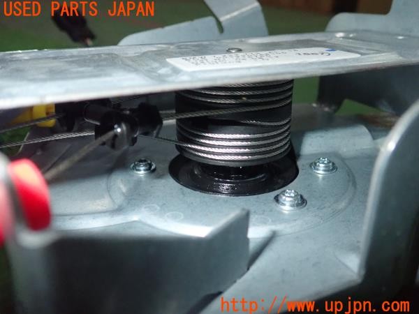 3UPJ=9236700566]BMW 523d ツーリング(MX20 F11)前期 純正 7232773  リア電動 サンシェードモーター 中古_4