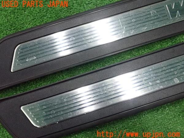 3UPJ=9236700616]BMW 523d ツーリング(MX20 F11)純正 スカッフプレート 中古_2
