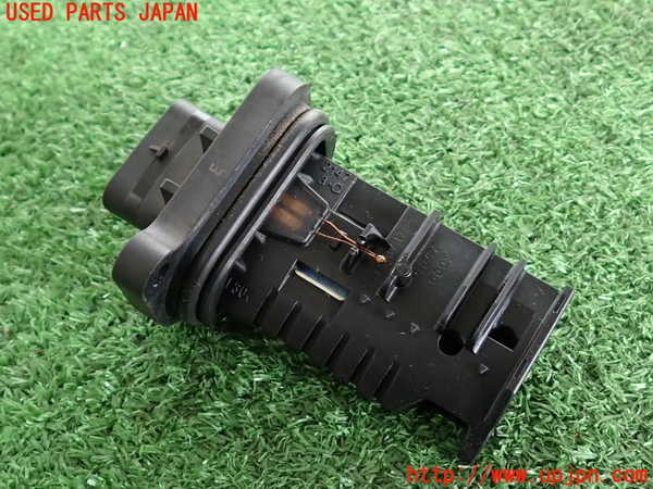 2UPJ-9236706320]BMW 523d ツーリング F11(MX20)エアマスセンサー（エアフロメーター） 中古_2