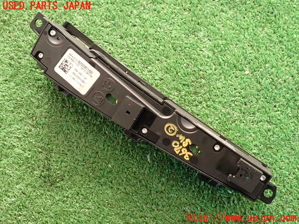 2UPJ-9236706307]BMW 523d ツーリング F11(MX20)スイッチ2(横滑り防止OFF 走行モード パーキングソナー) 中古_2