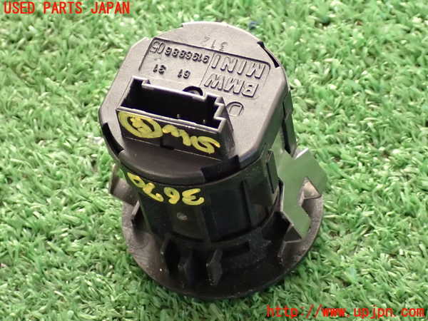 2UPJ-9236706309]BMW 523d ツーリング F11(MX20)スイッチ4(助手席側エアバッグ切替) 中古_2