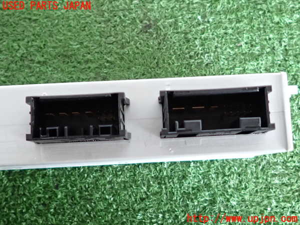 2UPJ-9236706149]BMW 523d ツーリング F11(MX20)コンピューター4 中古 7333939_4