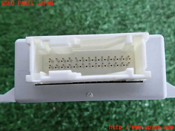 2UPJ-9236706150]BMW 523d ツーリング F11(MX20)コンピューター5 中古 685794301_4