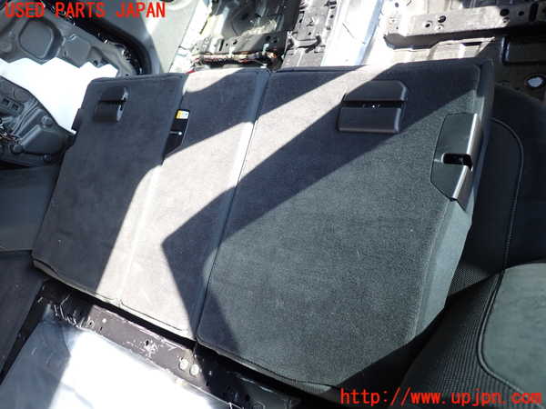 2UPJ-9236707385]BMW 523d ツーリング F11(MX20)リアシート 中古_4