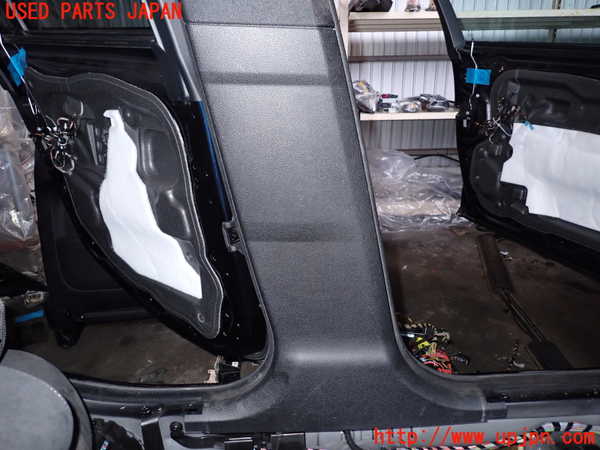 2UPJ-9236707670]BMW 523d ツーリング F11(MX20)左センターピラートリム 中古_3