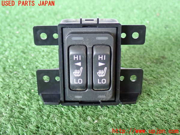 2UPJ-9236716307]GR86(BRZ)(ZN8)スイッチ2 (シートヒーター) 中古_1