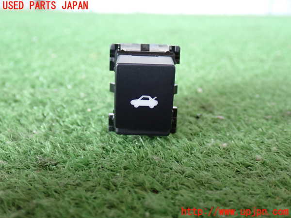 2UPJ-9236716309]GR86(BRZ)(ZN8)スイッチ4 (トランク) 中古_1