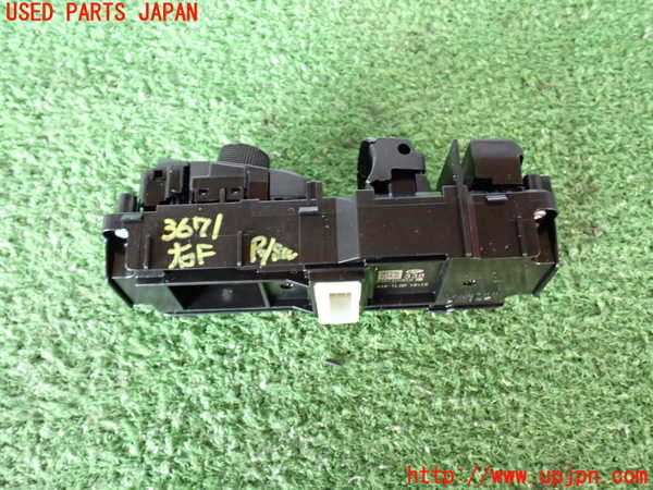 2UPJ-9236716240]GR86(BRZ)(ZN8)右パワーウィンドウスイッチ 中古_2