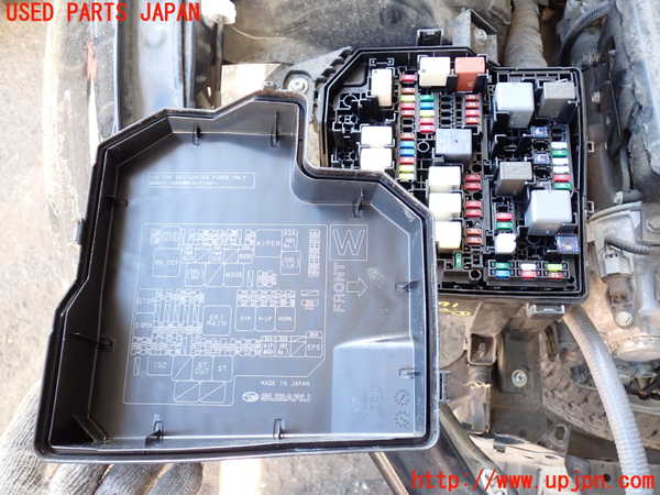 2UPJ-9236716741]GR86(BRZ)(ZN8)ヒューズボックス1 中古_2